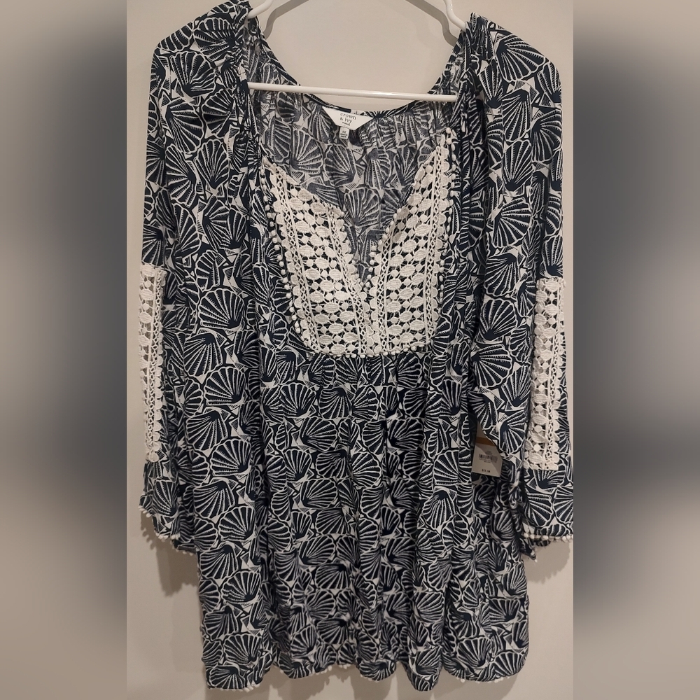 Crown & Ivy Navy Blue & White Patterned Top Boho Tribal Vacation Cover-up NWT 3X